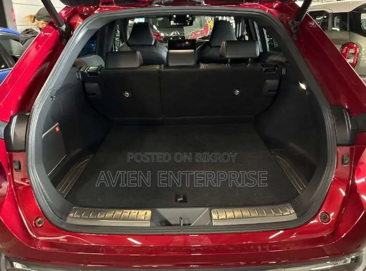 Toyota Harrier 2.5 Hybrid 2021 Red