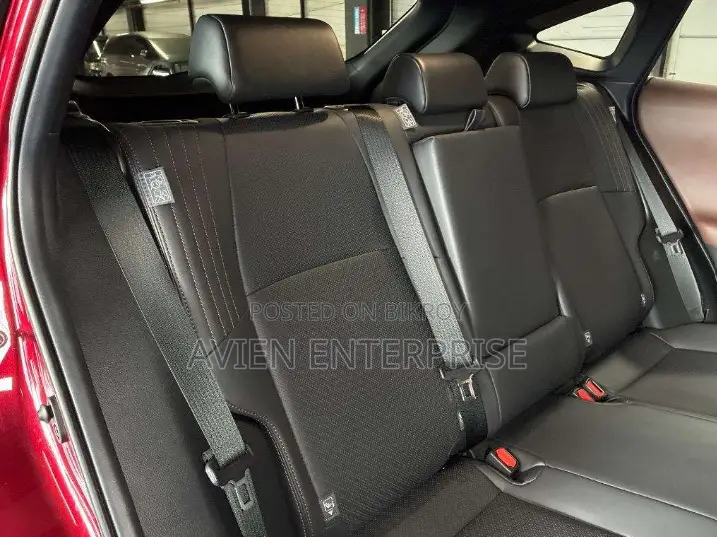 Toyota Harrier 2.5 Hybrid 2021 Red
