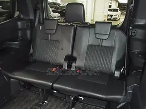 Toyota Noah 2023 Pearl