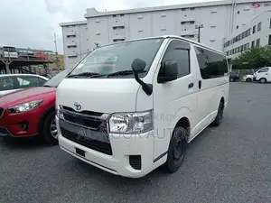 Toyota HiAce 2021 White