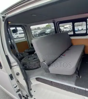 Toyota HiAce 2021 White