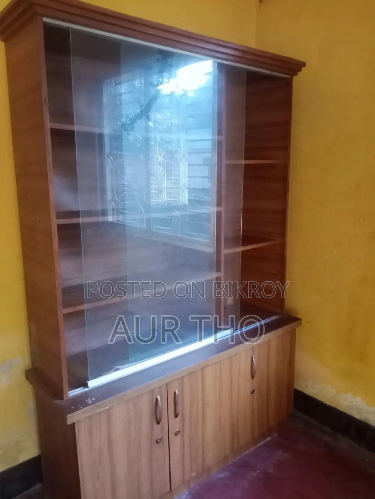 Bed, Dressing table, Showcase