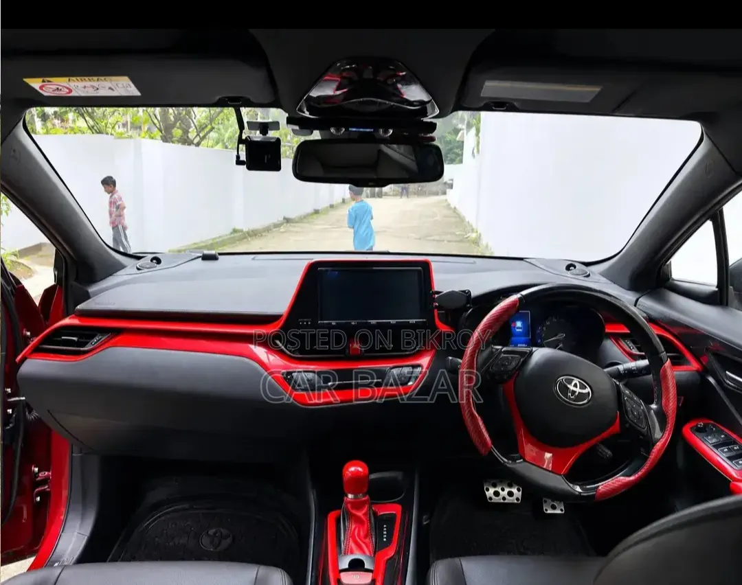 Toyota C-HR 2017 Red