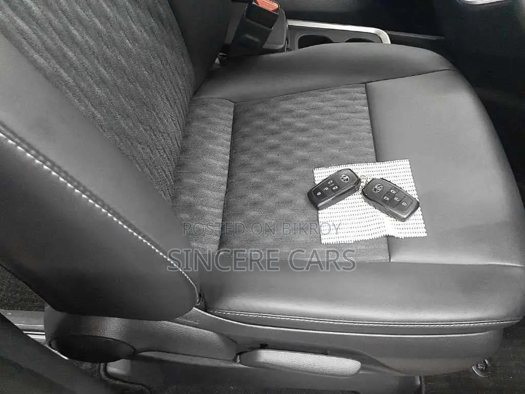 Toyota Noah 2022 Black