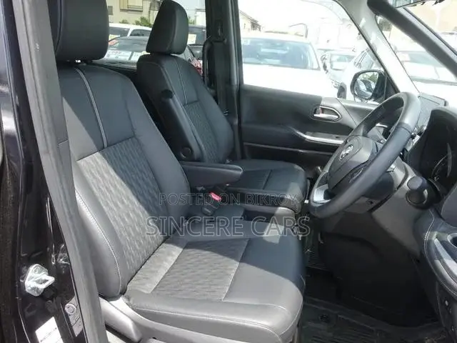 Toyota Noah 2022 Black
