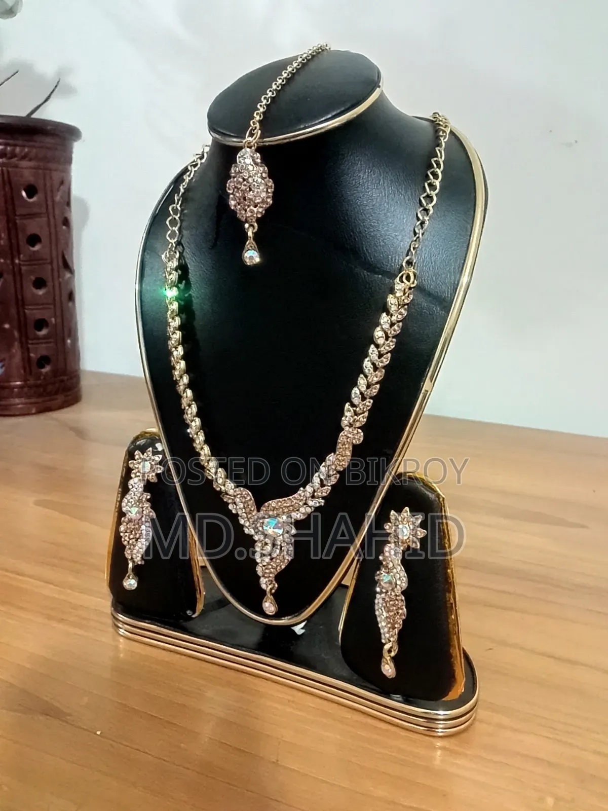 স্টাইলিশ ইমিটেশন জুয়েলারি সেট ব্রাইডাল জুয়েলারি