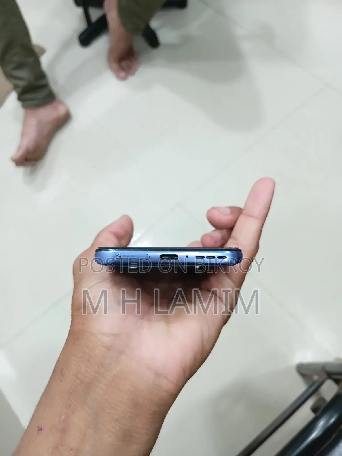 মোটোরালা এজ ৩০ নিও ১২৮ জিবি ব্লু