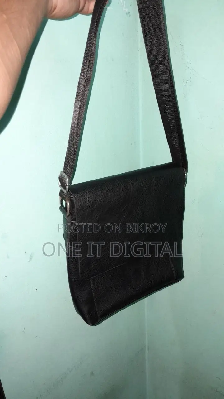 Stylish Black Shoulder Bag — For Sale!