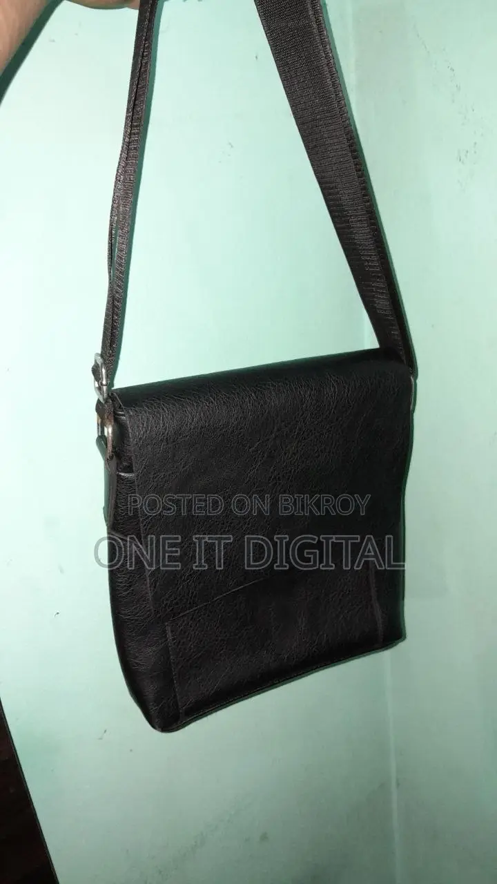 Stylish Black Shoulder Bag — For Sale!