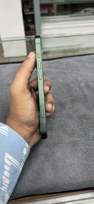 Apple iPhone 13 128 GB Green
