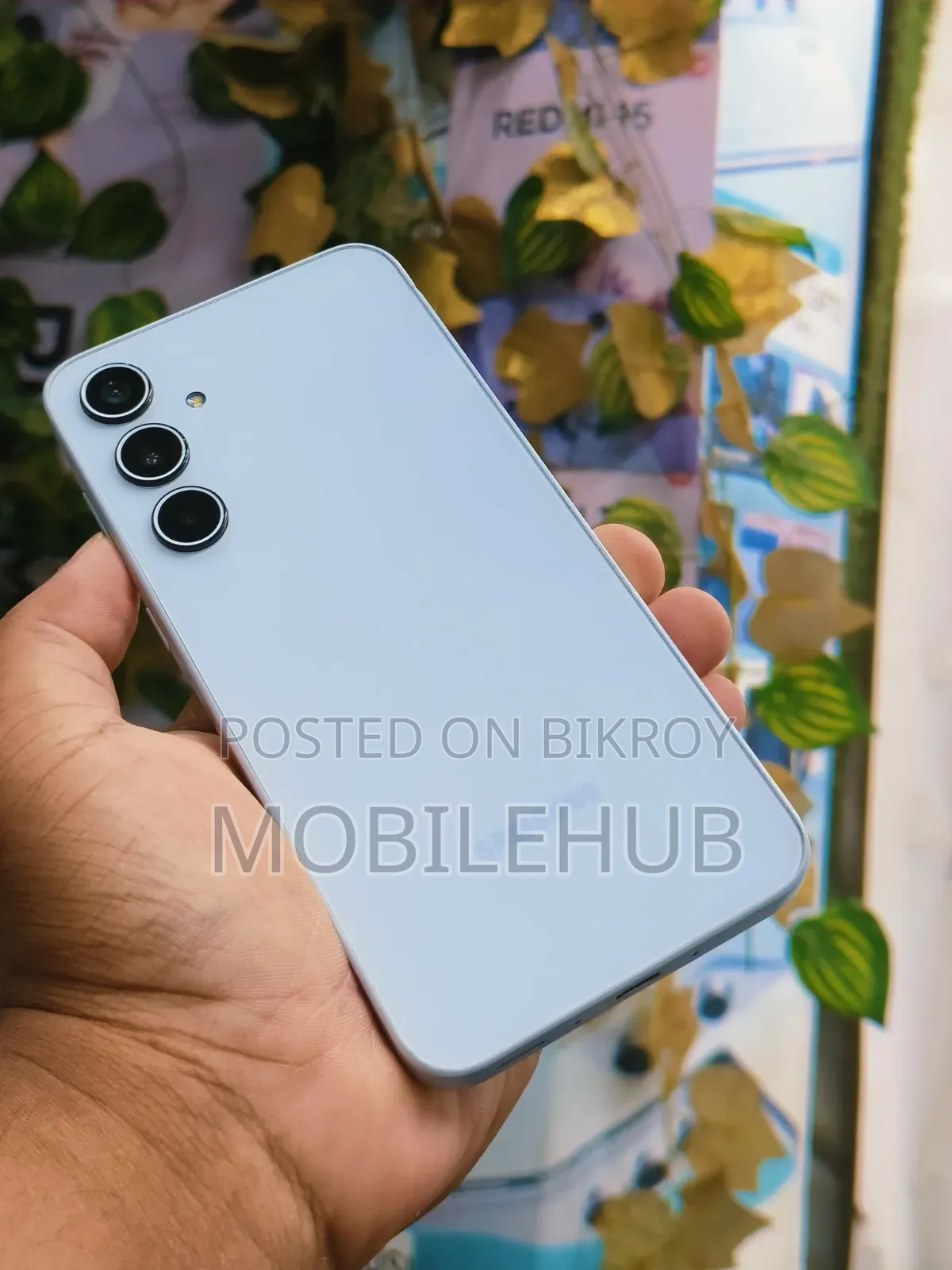 স্যামসাং গ্যালাক্সি এ৩৫ ১২৮ জিবি হোয়াইট