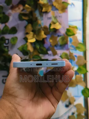স্যামসাং গ্যালাক্সি এ৩৫ ১২৮ জিবি হোয়াইট