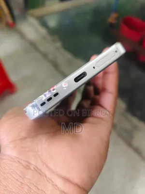 অপ্পো এফ৩১ প্রো ৫জি ১২৮ জিবি হোয়াইট