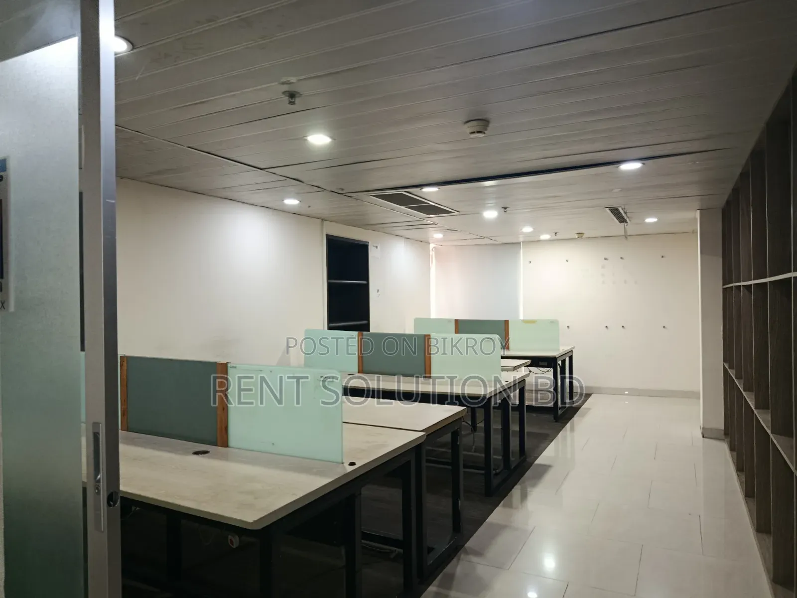 Semi Furnished Commercial Office Space Rent at Gulshan 2