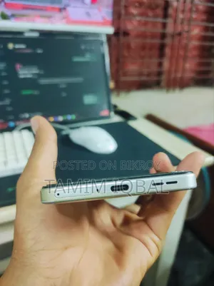 ওয়ানপ্লাস নর্ড সিই৫ ২৫৬ জিবি সাদা