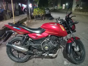 বাাজাজ পালসার ১৫০ ২০১২ রেড