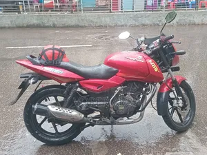বাাজাজ পালসার ১৫০ ২০১২ রেড