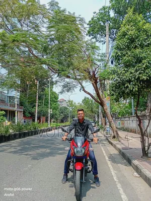 বাাজাজ পালসার ১৫০ ২০১২ রেড