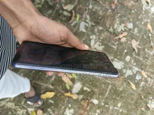 Vivo V20 128 GB