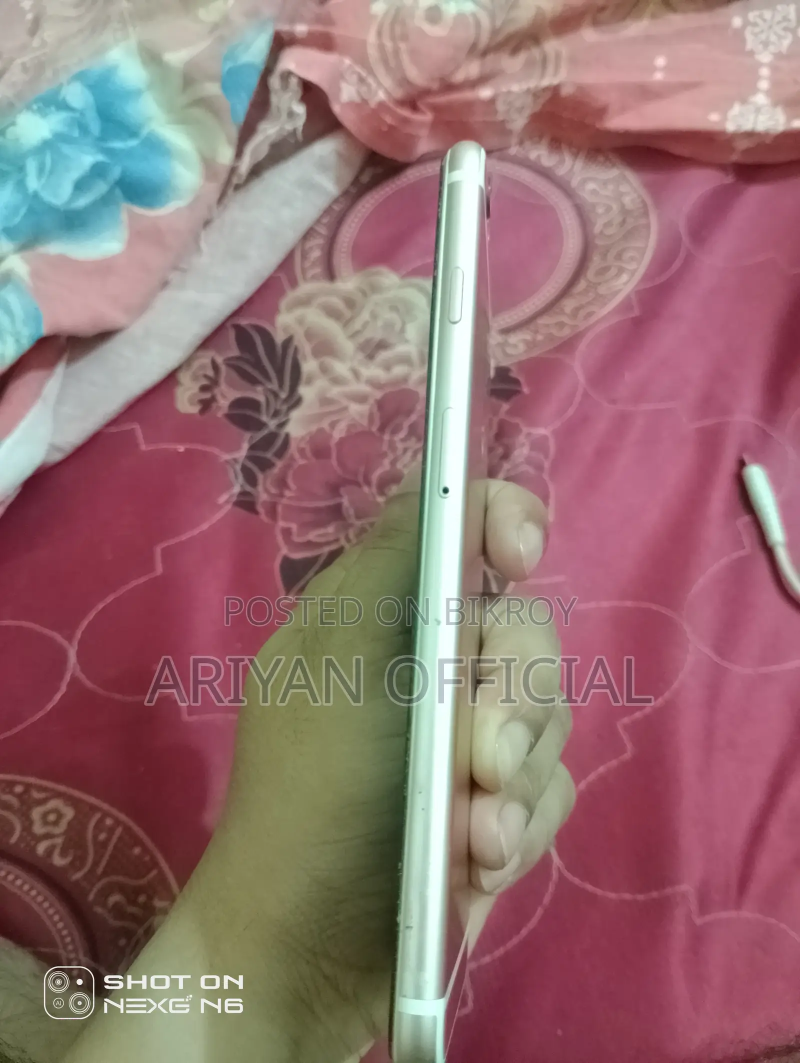 অ্যাপল আইফোন ৬এস প্লাস ৬৪ জিবি গোল্ড