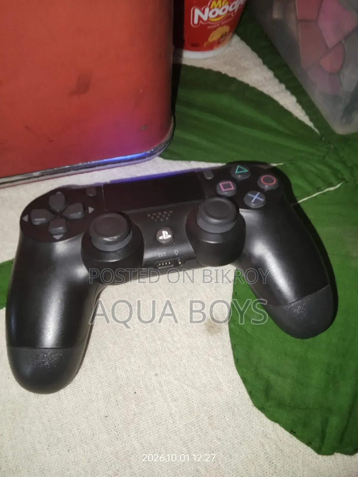 PS4 Controller