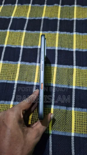 New Infinix Hot 70 128 GB Black