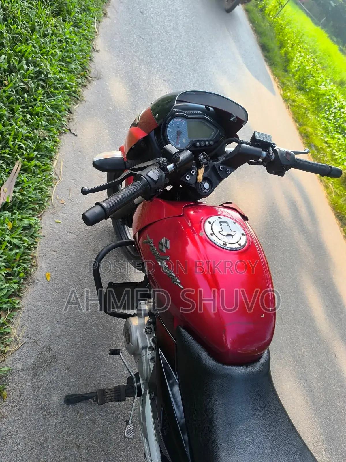 New Bajaj Pulsar 150 2015 Red