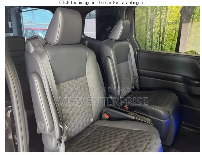 Toyota Voxy S-Z 2-Wheel Drive 7-Seater 2022 Black