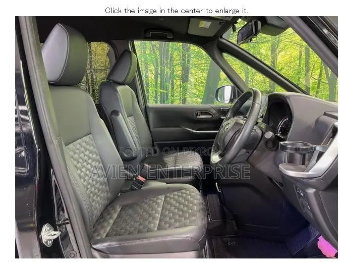Toyota Voxy S-Z 2-Wheel Drive 7-Seater 2022 Black