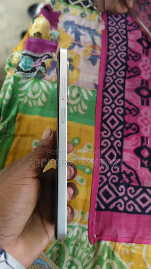শাওমি রেডমি এ৫ ৪জি ৬৪ জিবি সাদা