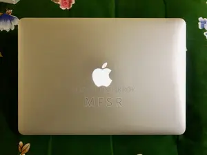 ল্যাপটপ অ্যাপল ম্যাকবুক এয়ার ২০১৭ ৮জিবি ইন্টেল কোর আই৫ এসএসডি ১২৮জিবি