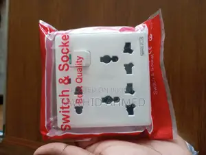8 Pin Multi Socket