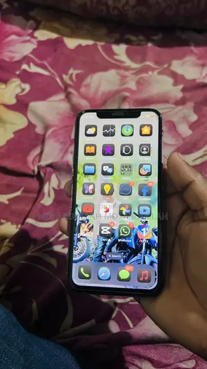 Apple iPhone XS 64 GB White