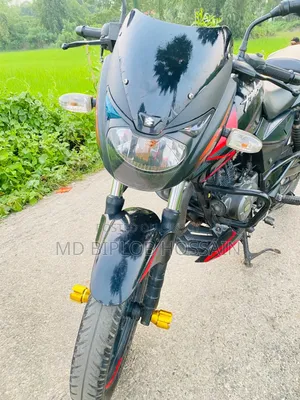 বাাজাজ পালসার ১৫০ ২০২১ কালো
