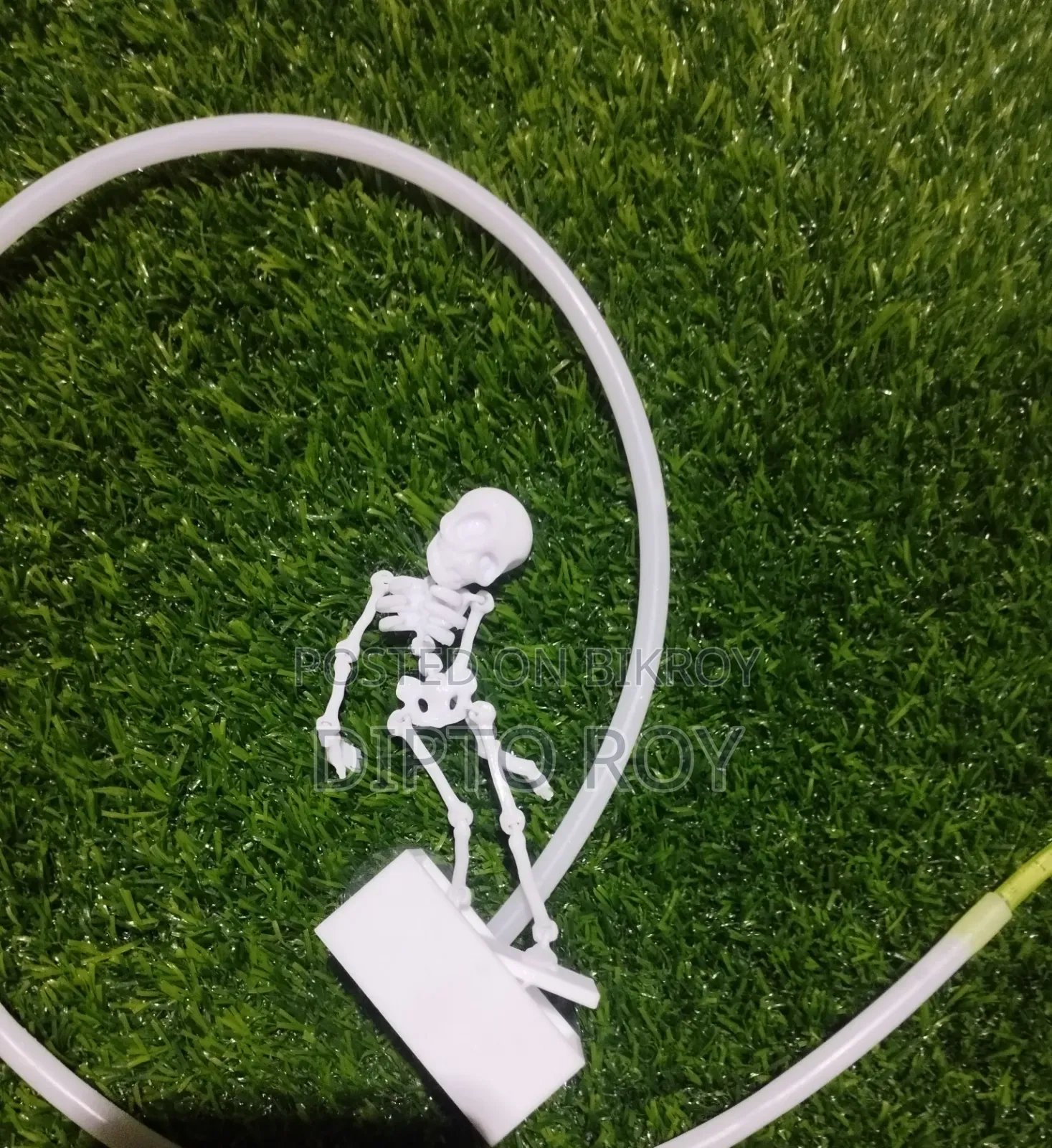 Viral 3D Printed Dancing Skeleton Aquarium Ornament