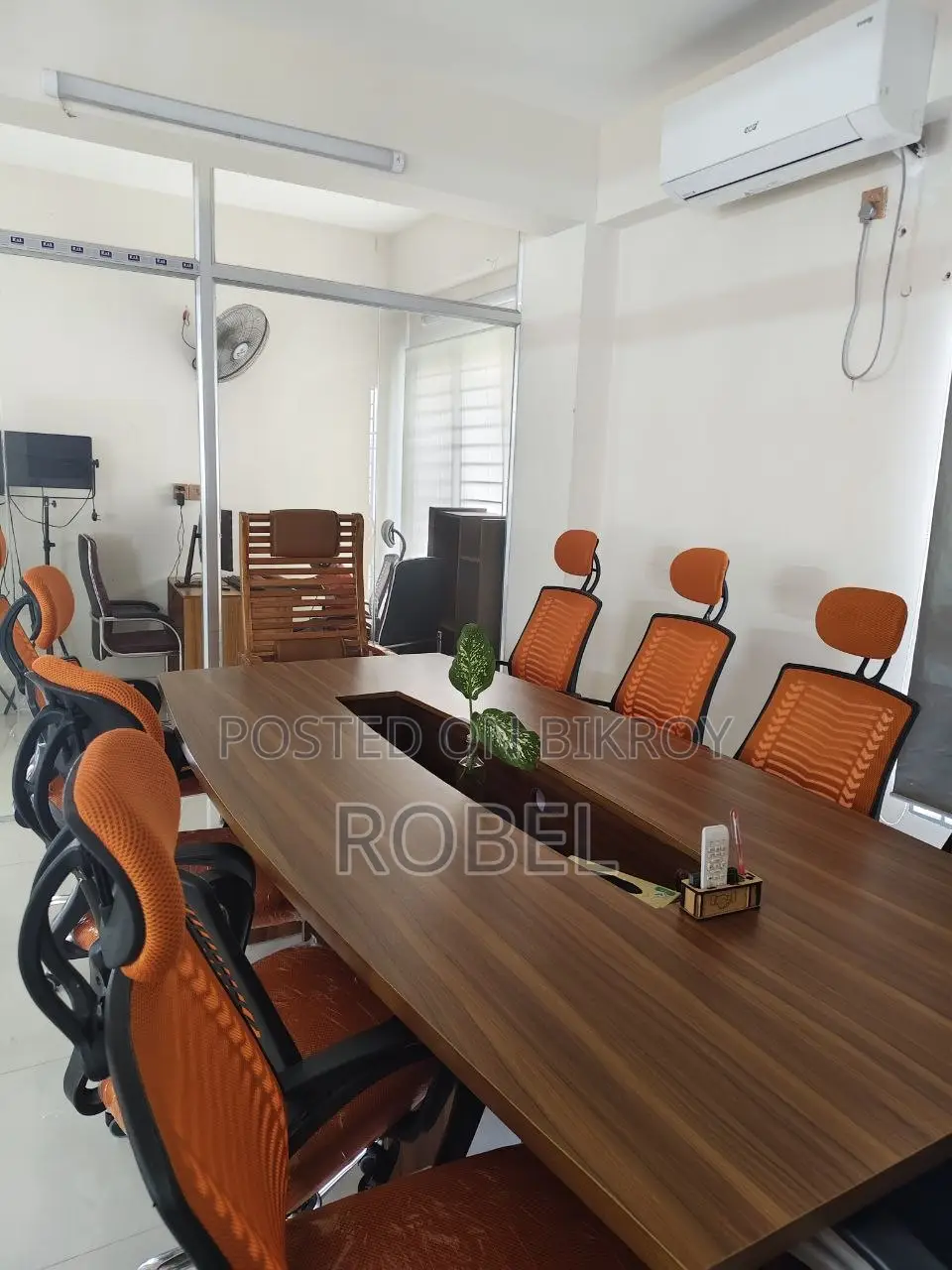 Fully Furnished Ready-to-Move Office for Rent – Uttara