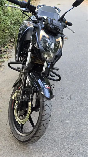 TVS Apache RTR 160 4V 2021 Black