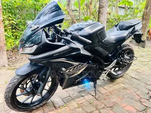Yamaha R1 2023 Black