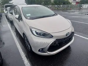 Toyota Aqua 2021 Beige