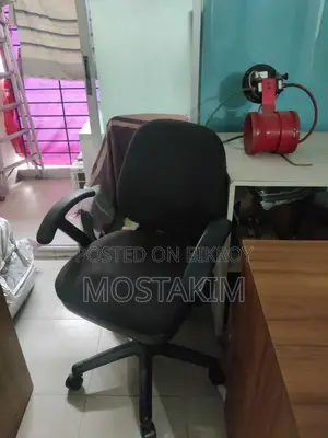 Used Desktop Table and Executive Chair