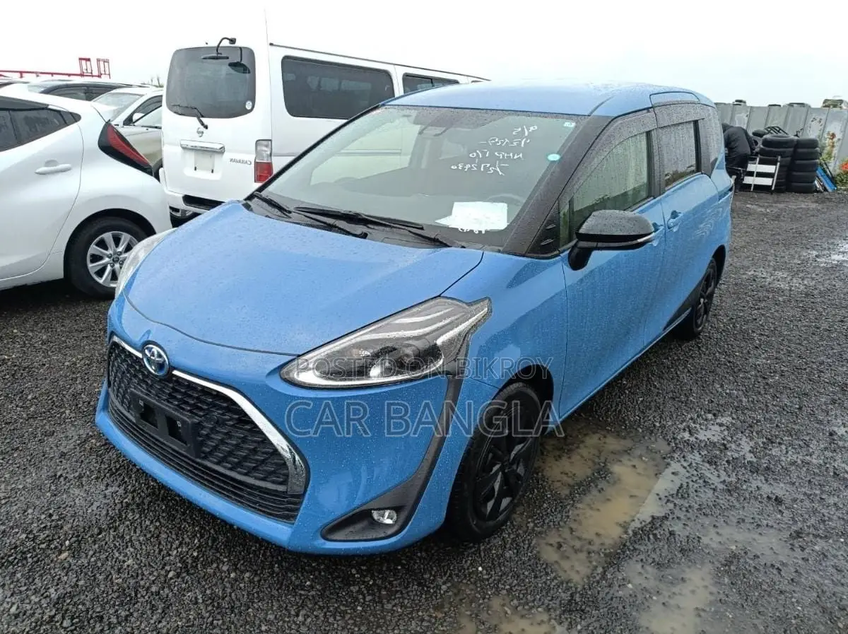 Toyota Sienta 2022 Blue