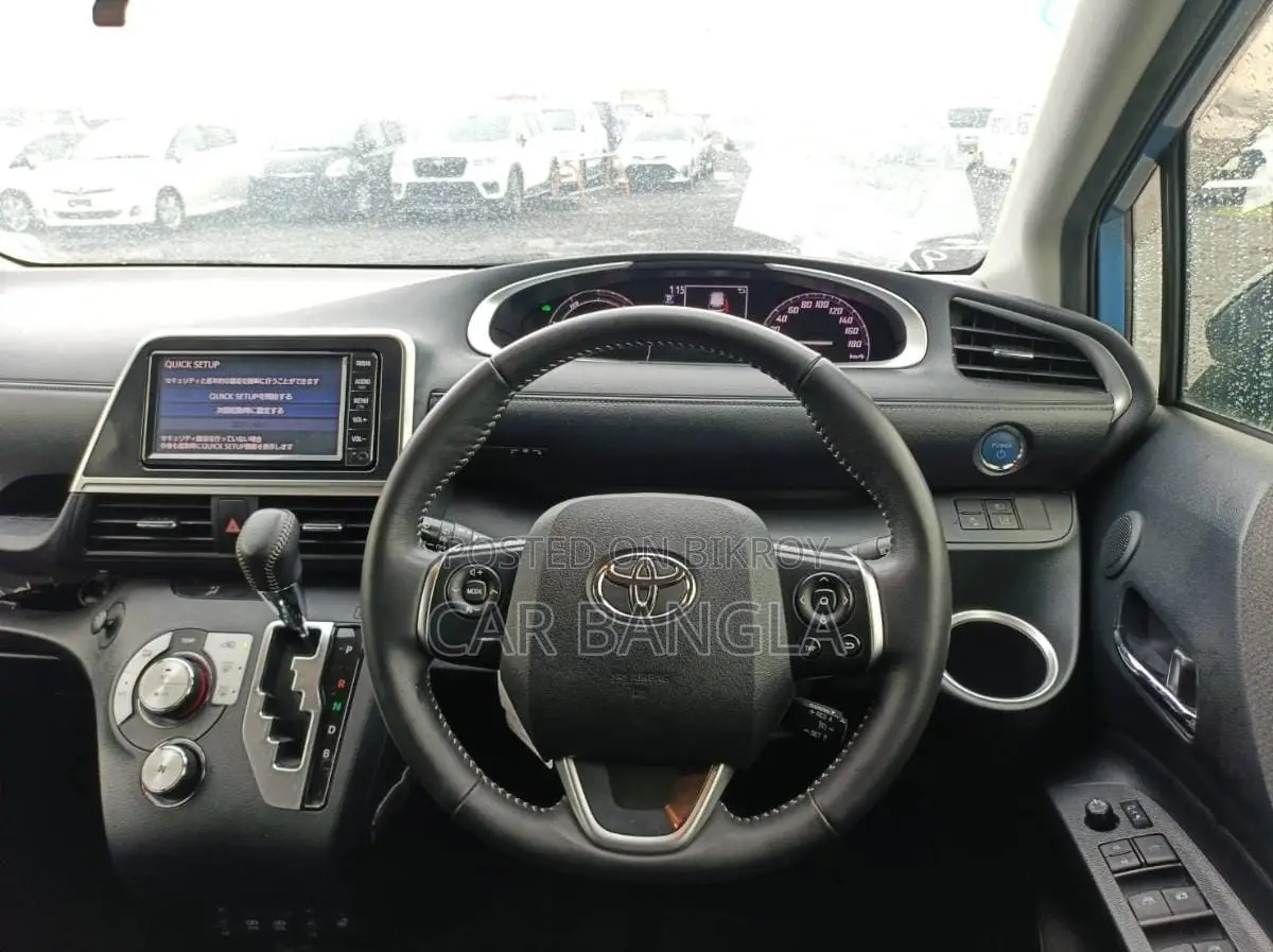 Toyota Sienta 2022 Blue