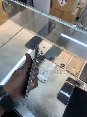 অ্যাপল আইফোন ১৩ প্রো ১২৮ জিবি হোয়াইট