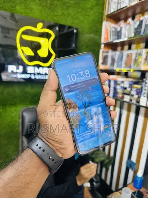 Realme 128 GB Gray