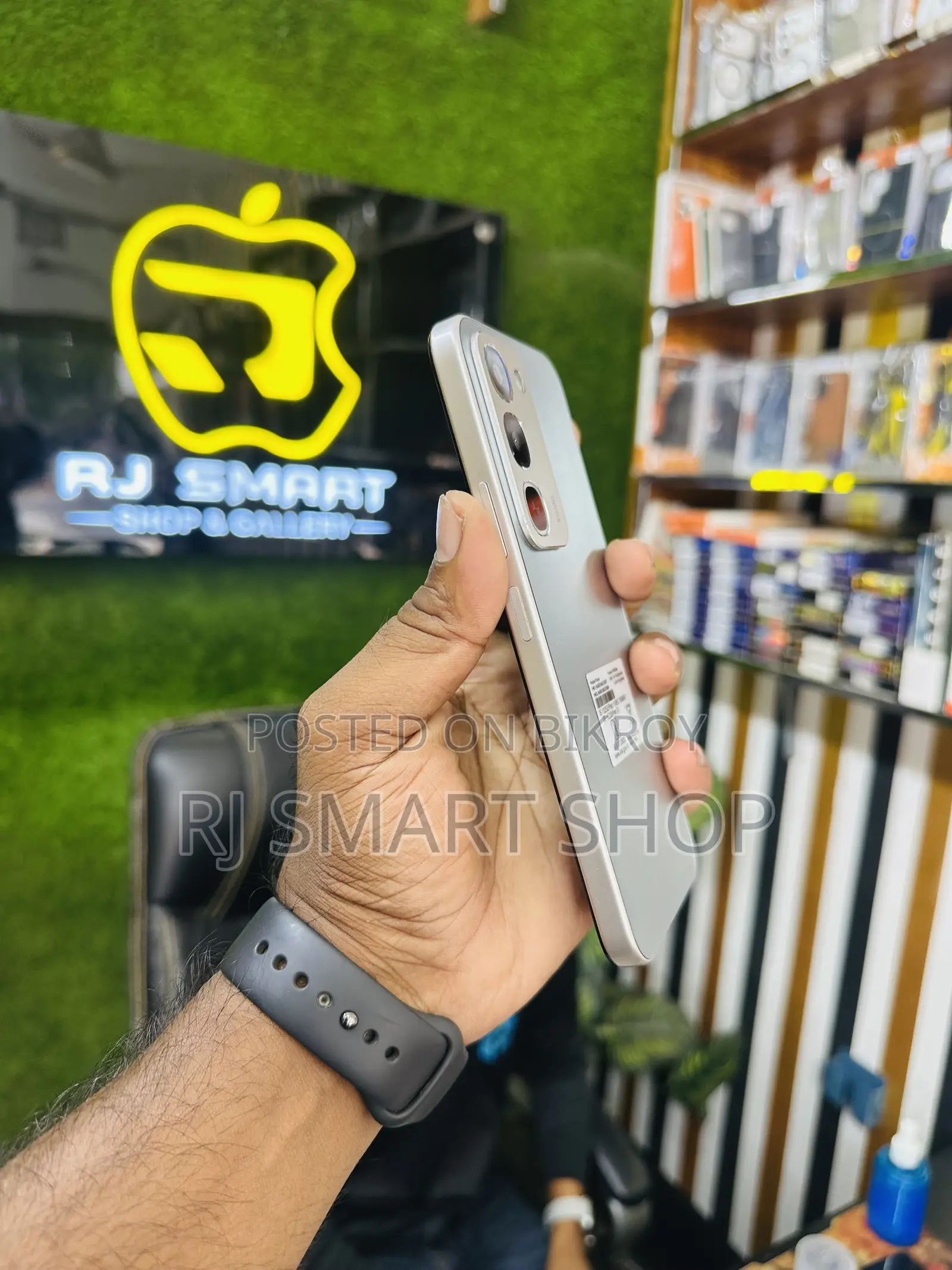Realme 128 GB Gray