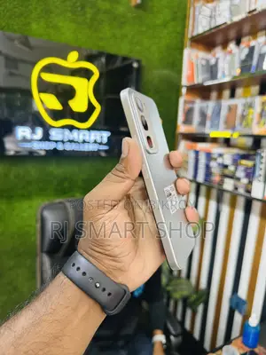 Realme 128 GB Gray