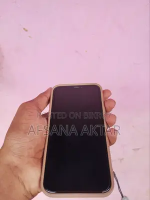 Apple iPhone XR 64 GB Red