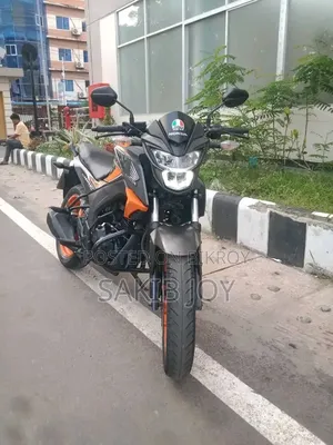 Honda Hornet 2021 Orange