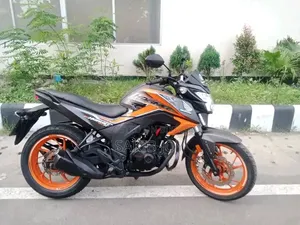 Honda Hornet 2021 Orange