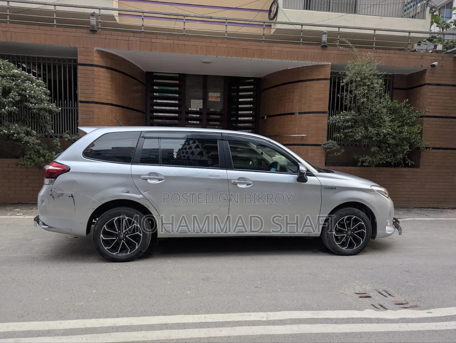 Toyota Corolla Fielder 1.5 Hybrid FWD 2019 Silver